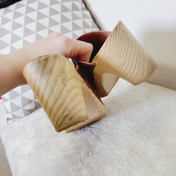 Brown Leather Clogs with Fringe Detail - Picture 14 of 16